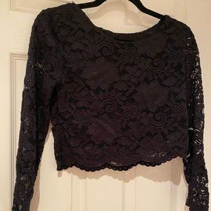 Lace Detail long sleeve crop top